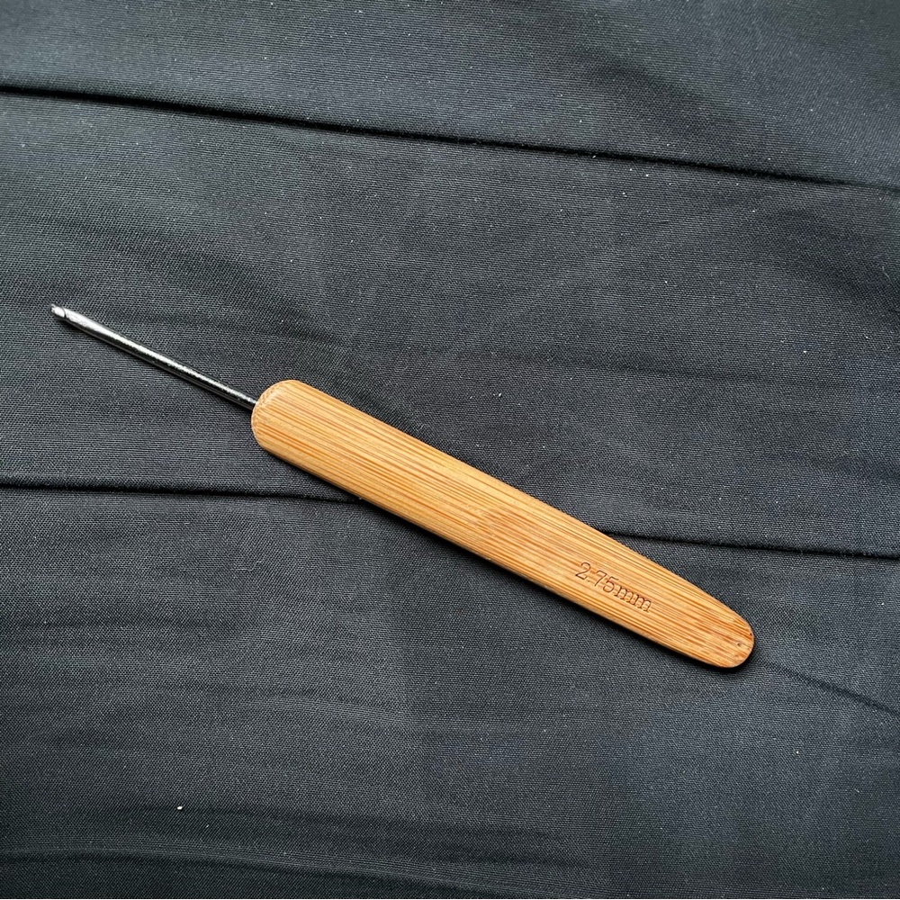 Crochet Hook 2.75mm Wooden Handle